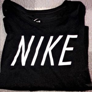 Nike top